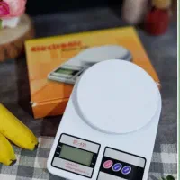 ترازوی آشپزخونه ۱۰ کیلویی