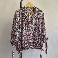 شومیزینزی نگینی