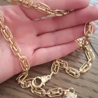 فروش گردنبندمار