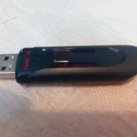 فلش ۱۶ گیگابایت