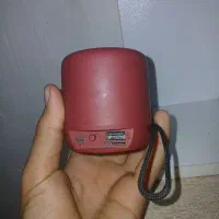 یک عدد اسپیکر سیلیکونی کوچک