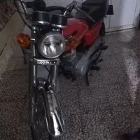 موتور سی جی ۱۲۵ مدل ۸۲ پلاک ملی سالم و تمیز