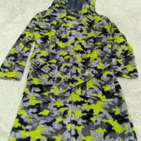 تن پوش خارجی|لباس|رشت, گلسار|دیوار