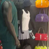 فروشنده آقا یا خانوم برای فروشگاه ورزشی