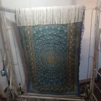 یک فرش دستباف زرچرک