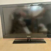 تلوزیون ۴۰ اینچ سامسونگ با سینما خانواده و میز