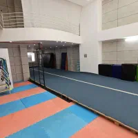 باشگاه ورزشی دو طبقه ،محدوده مهرآوران