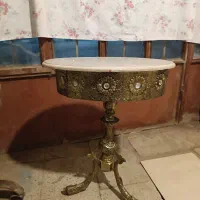 میز پایه برنزی