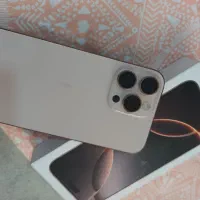 گوشی ایفون ۱۶