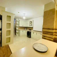 آپارتمان ۳۰۰ متری فرهنگیان/غرق نور از سه جهت|فروش آپارتمان|کرمان, |دیوار