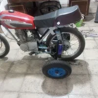 آموزش موتور سواری ویژه‌ای آقایان و بانوان