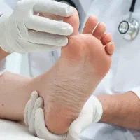 درمانگر زخم های دیابتی و تزریقات در منزل