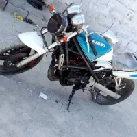 سوزوکی 400