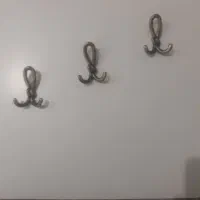 آویز لباس .نو و بسیار شیک. تو پر و جنسش عالیه