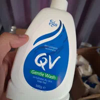 کرم و لوسیون QV - بار فروشگاهی (تکی یا عمده)|آرایشی، بهداشتی، درمانی|تهران, تهران‌ویلا|دیوار