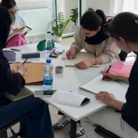 استخدام رسمی بانوان علاقمند مدلینگ لباس مزون