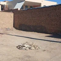 زمین-مسکونی-84-متری-نزدیک-به-خیابان-اصلی