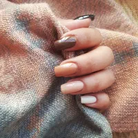 کاشت تخصصی ناخن