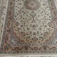 فرش ۶ متری به همراه کناره یک در دومتری ست هم