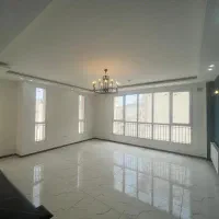 ۱۰۵ متر* تراس سرآشپزخانه*تهاتر با واحد کوچک تر