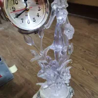 ساعت و چراغ خواب