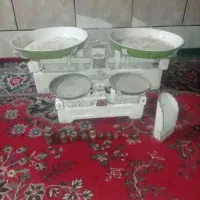 ترازوی قدیمی نو