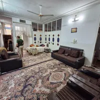 ۳۰۲ متر با ۴ دهنه مغازه،بر چهارمردان با ساختمان|فروش خانه و ویلا|قم, چهار مردان|دیوار