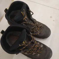 کفش کوهنوردی بستارد