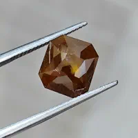 الماس قهوه ای رنگ 5/17 قیراطی با شناسنامه|جواهرات|تهران, بازار|دیوار