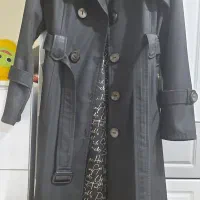 تعدادی لباس بارانی،مانتو،شومیز