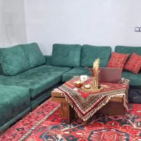 کاناپه ۵ نفره راحتی سبز شیک+ پاف بزرگ +ست کامل میز