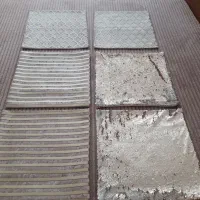 کوسن رو مبلی یا رو تختی.