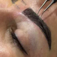 کلینیک زیبایی با ۸۰ پزشک جراحی