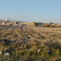 زمین-کشاورزی-سند-تک-برگ-با-سهم-اب-کنار-اتوبان