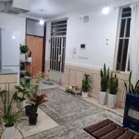 بالاخونه تک واحده حیاط دار سر دونبش