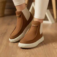 فروشنده خانم