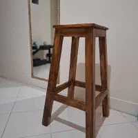 ۴ عدد چهار پایه چوبی در حد نو