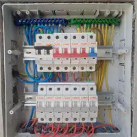 برقکار رفع فوری اتصالی نورپردازی برقکش برقکاری