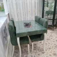 میز چهار نفره