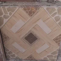 ۱۲۰ عدد کاشی ۵۰ در ۵۰  چند عدد بشکه و تخته کار