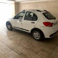 کوییک r سفید مشکی