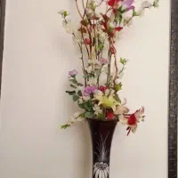گلدان وگل