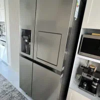 یک دستگاه یخچال دوو ۳۴ فوت آکبند
