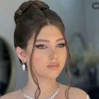 خدمات میکاپ و شینیون ۱/۸۹۰