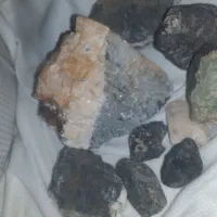 سنگ ها ارزشی