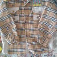 یکعددمانتو وتعدادی لباس باقیمت مناسب|کفش و لباس بچه|بروجرد, |دیوار