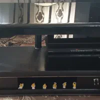 میز تلویزیون در حد نو