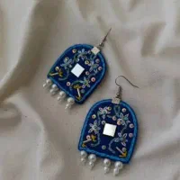 گوشواره گلدوزی