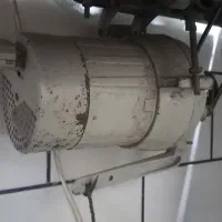 چرخ صنعتی دینام بزرگ