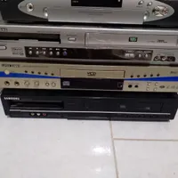 ویدیو سامسونگ خیلی تمیز سالم به شرط امتحان|پخش‌کننده DVD و ویدیو|تهران, امیریه|دیوار